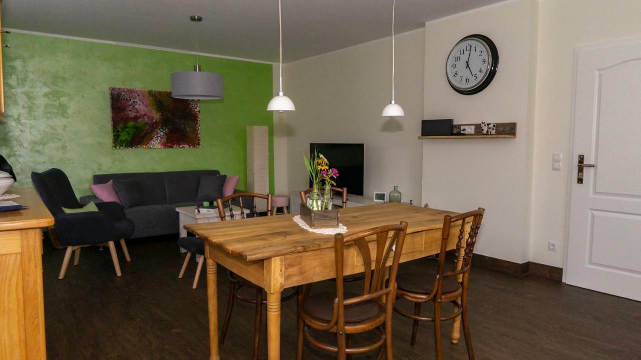 Ferienhaus Alte Schule Volkesfeld Eksteriør bilde
